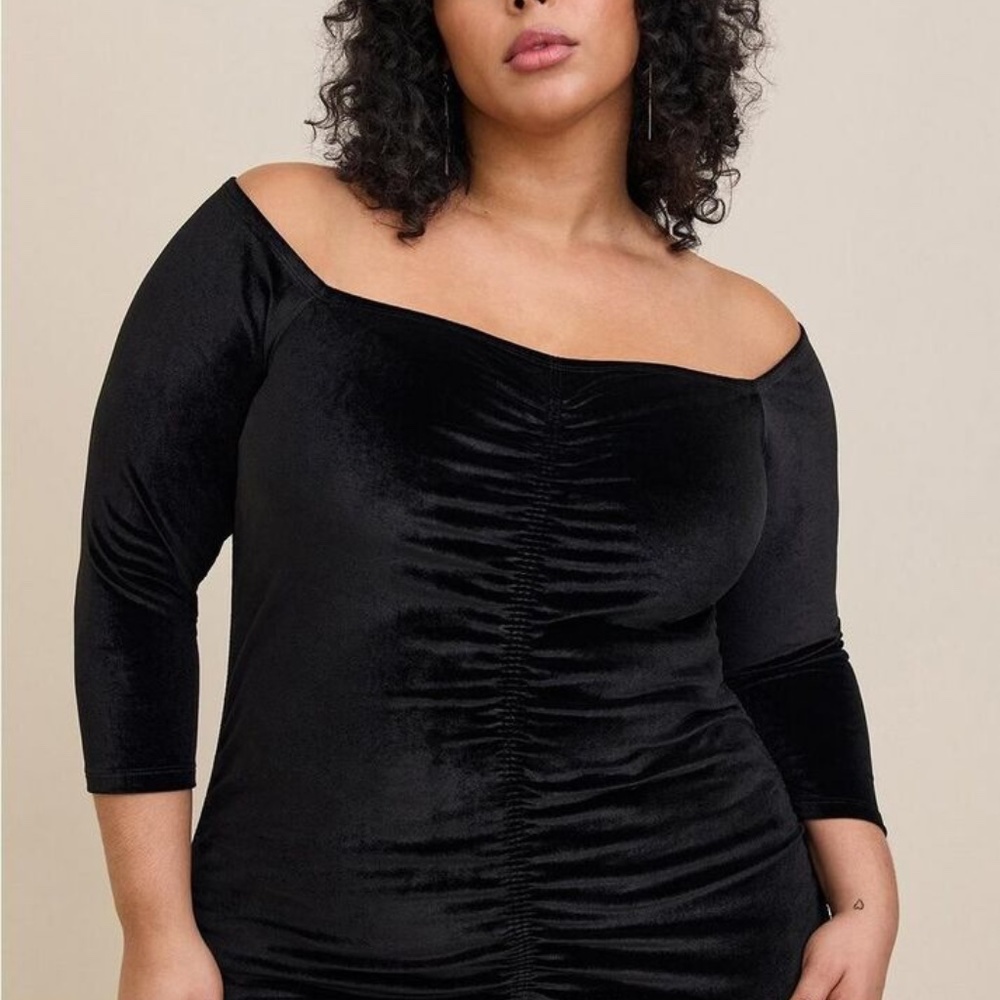 Torrid Velvet Top Sz 12